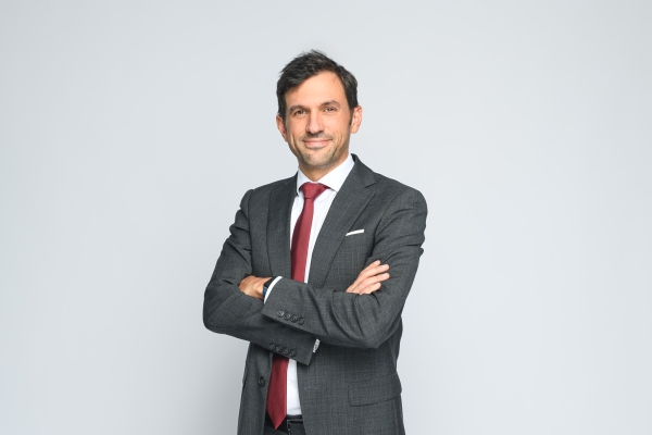 portrait corporate fond gris