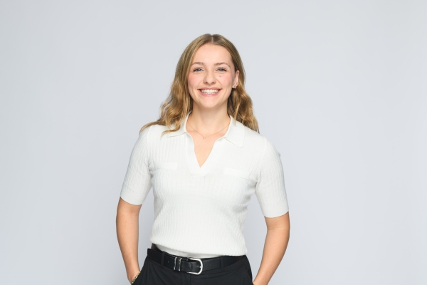 portrait corporate fond gris